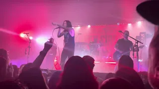 kick me sleeping with sirens 2024 10 11