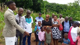 family gathering for unveiling sebola am 