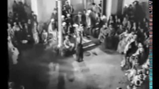 محلاها عيشة الفلاح بصوت أسمهان وصورة الفنانة بديعة صادق Flv 