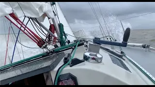 Sailing Into Reality: Strong Winds, Fresh Bread & Letting Go of the Plan – Ep. 28 [EN]
