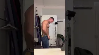 سكسي رجال طيزوها كبير 18 