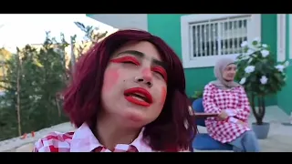 أنا فاطمه عمري سبع سنين دندنها