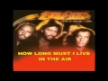Download Lagu Bee Gees - Spirits Having Flown