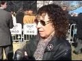 Rhea Perlman speaks to the media 07