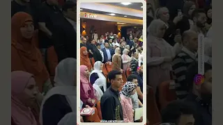 حداد ا على أرواحهم   محافظ الدقهلية يقف دقيقة حداد على ضحايا حادث أسوان خلال زيارة وزير العمل دندنها