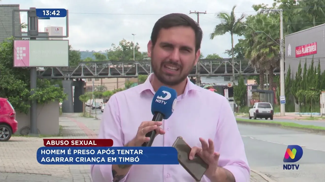 Homem é preso após tentar agarrar criança em Timbó