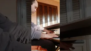 موسيقى مسلسل دموع في عيون وقحه   أداء محمد حاتم دندنها