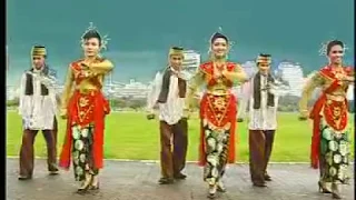 antara jam gadang sampai monas jakarta fitri malini u0026 tonio gandhy 