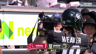 Comin in HOT to Xavier Weaver to tack on another TD for Colorado