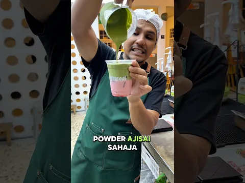 Cloud strawberry matcha available di Chibana tau