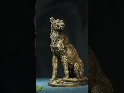 Antique Bronze Cheetah Statue Brass Sitting Leopard Figurine Luxury Animal Ornament for Living Room