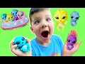 BABY ALIENS from OUTERSPACE CALEB PRETEND PLAY with MOMMY and NEW UFO ALIEN FRIENDS HIDE N SEEK