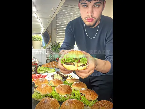He Feeds The Homeless! ❤️