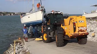 Quick haulout in Vista Mar Marina, Panama – EP 122 Sailing Seatramp