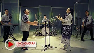 Wali \u0026 Fitri Carlina - Sakit Tak Berdarah (Official Music Video NAGASWARA) #music