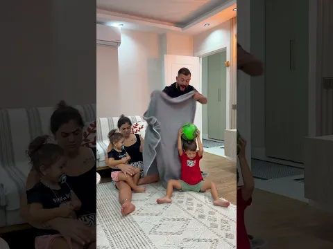 Annesine bakın nasıl şaşırdı😂