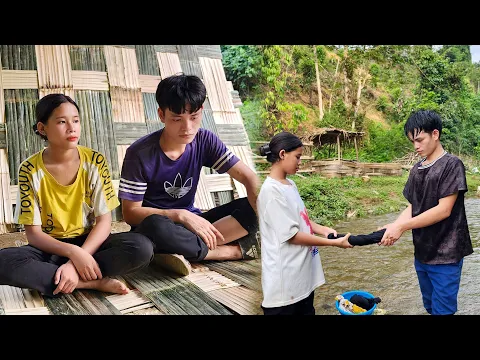 Download MP3 Daily Life of a 16 Year Old Couple, Weaving Bamboo Walls for the Kitchen - Build a New Life Together