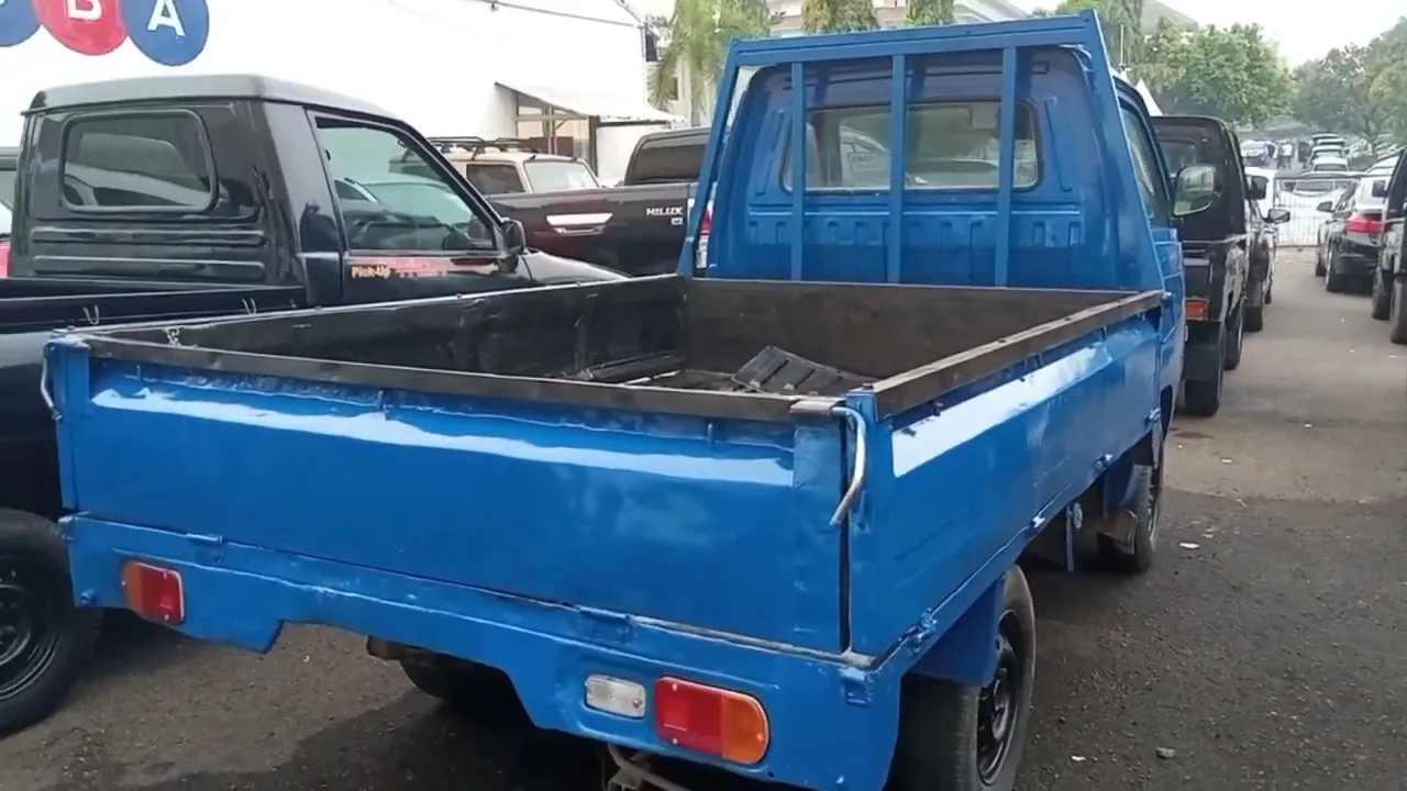 ISUZU PANTHER PICK UP TURBO LEGENDARIS ISTIMEWA