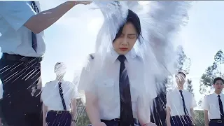 بنت طيبه بيتنمروا عليها وبيدمروا حياتها بس بتقرر أختها التؤم تنتقم ليها وتجبلها حقها منهم ملخص مسلسل 