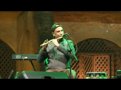 Download MP3 Hadiqa kaini performing exclusive song bohey baariyan live
