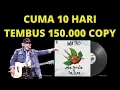Download Lagu ALBUM IWAN FALS YANG PALING GERCEP - MANUSIA SETENGAH DEWA