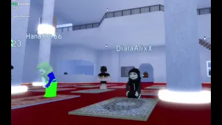 طاهر قلبي نقي ذاكر لله المصطفى الصفي صلى عليه الله   وذي هنو  دندنها