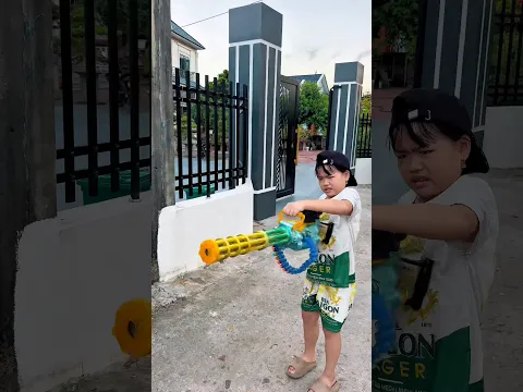 Trùm súng giúp đỡ cô bé trả thù #trending #funny #shortvideo