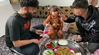 وقت تزور صديقك وقت الغدا   خليل وعلاء دندنها