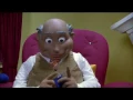 Some scenes of the Mayor and sometimes he sings
