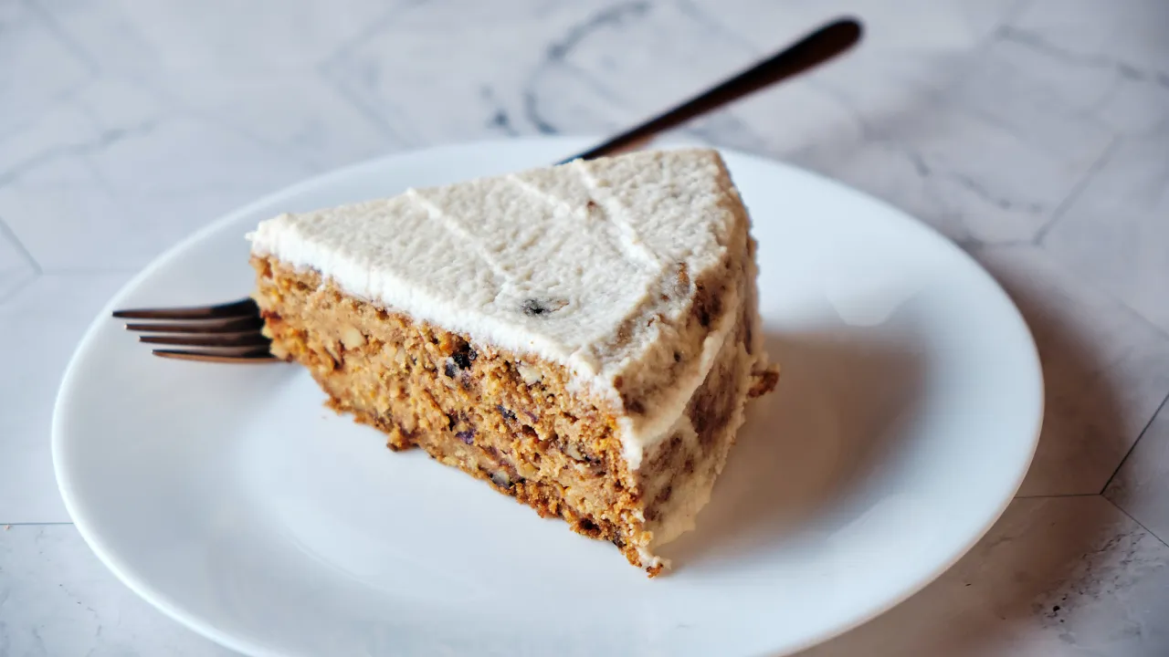 This vegan carrot cake is one of my favourite recipes from The Cookbook, you'll find it on page 193 . 