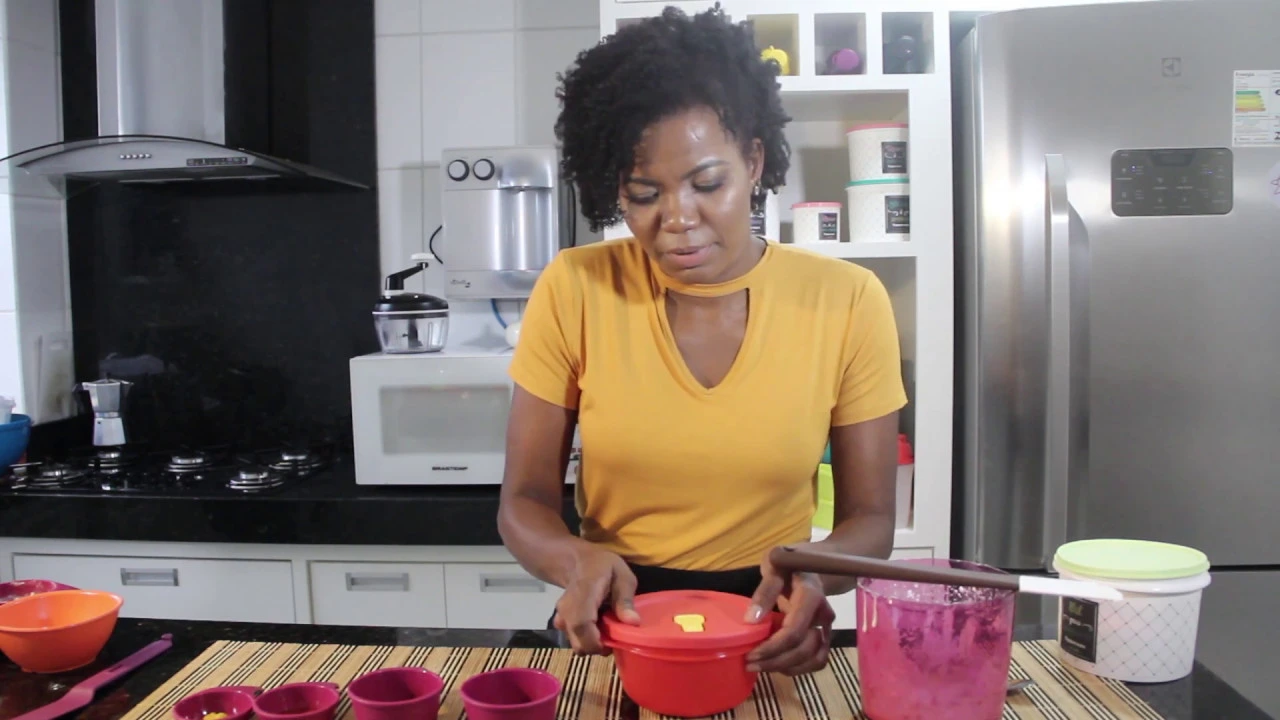 SANDUÍCHE DE CREPIOCA RECEITA DE MICROONDAS RÁPIDA E PRÁTICA ELIZ BLACK