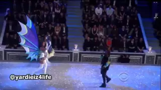 Kanye West STRONGER Live Performance HQ 