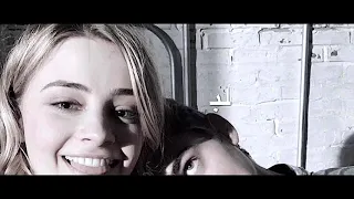 واذا قلبه علي يدق يدق     دندنها