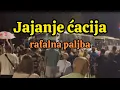 Download Lagu Ljudi zasuli jajima autobuse sa ćacijima uz pesmu ‘ko ne skače taj je ćaci’