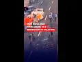 TRUK TERGULING DI TOL JAKARTA-CIKAMPEK, IKAN LELE BERSERAKAN DI JALAN #short