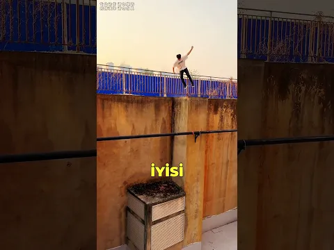 Adamın KAFASINA DONDURMA Fırlattı! 🤣