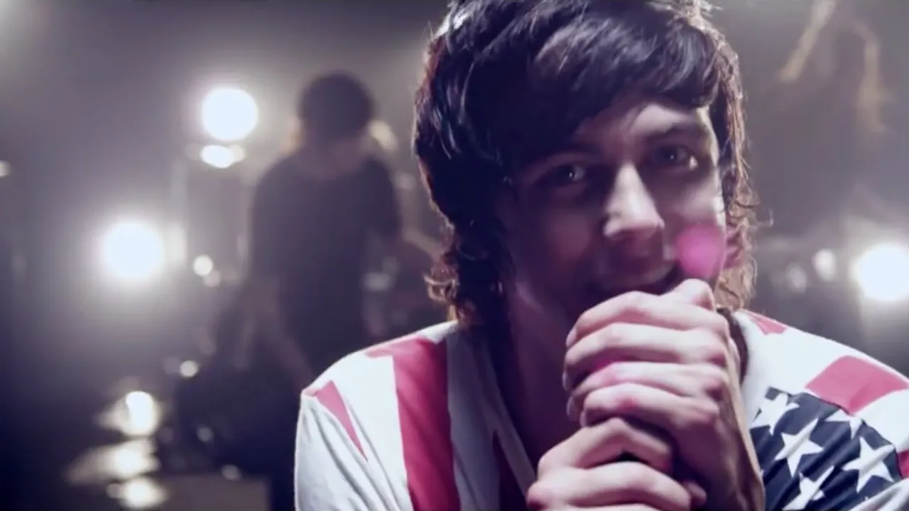 Sleeping With Sirens - If You Can't Hang (Official Music Video)