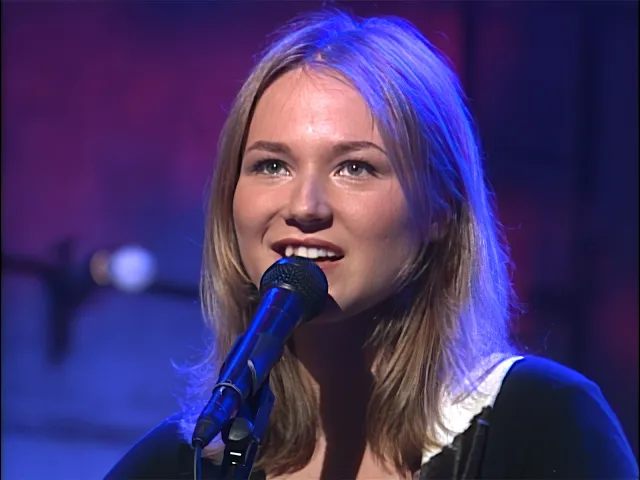Video: Jewel Makes Her TV Debut with "Who Will Save Your Soul" Live in 1995 | Late Night with Conan O’Brien