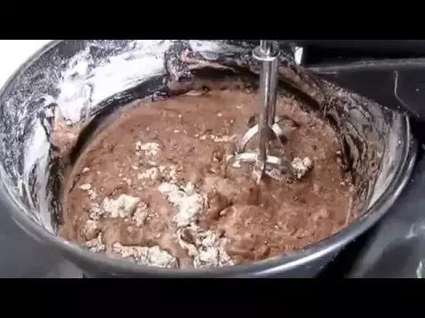 RECEITA CUPCAKE FÁCIL DE CHOCOLATE