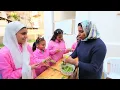 بنت صغيره داخل فصل المدرسة - شوف حصل ايه !!