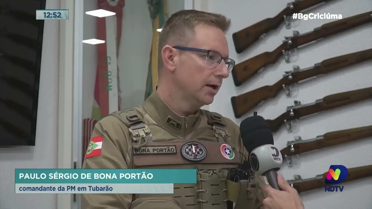 Mãe das crianças russas é detida pela polícia e liberada após depoimento