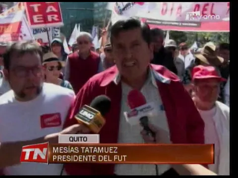 Trabajadores marcharon en su día con críticas al gobierno