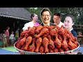 Download Lagu Jack and Tu Tien bring surprise meals to poor children in the highlands - Tears of happiness welled