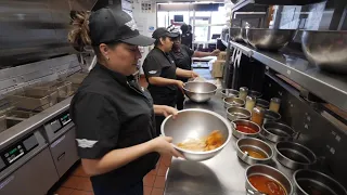 Greenwood Village Presents Wing Stop