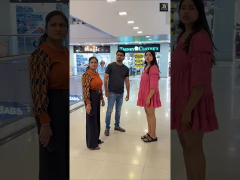 Mall me ladkiyo ne tamasha kiya #shortfilm #movie #video #film