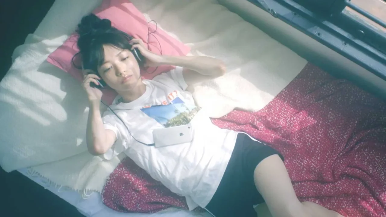 10代の女性におすすめの片思いソング。邦楽の名曲、人気曲