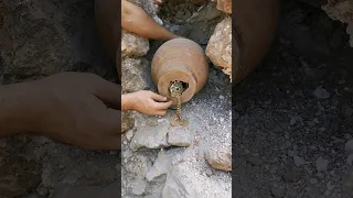 Treasure Huntr Found A Treasure Gold Metal Detector كنوز ودفائن 