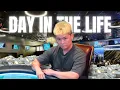Lagu realistic day in the life of a 25yo poker pro trying to make it