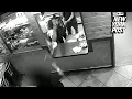 captures FL Wingstop manager hurling hot grease ranch at customers during heated skirmish