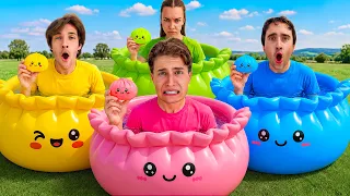 SOPRAVVIVIAMO NELLA PISCINA DEL COLORE DEGLI SQUISHY DUMPLING RAVIOLO PER 24 ORE CON I NOSTRI AMICI💦